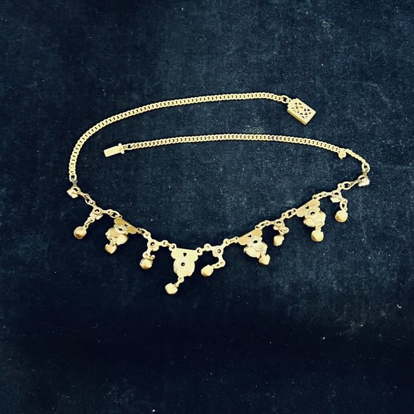 Gold Tone Curb Chain Necklace With Red And Clear Rhinestones - Picture 7 of 8